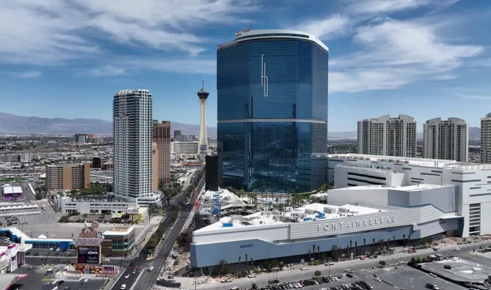 A Fontainebleau Las Vegas a decemberi unnepelyes megnyitora keszul jpg